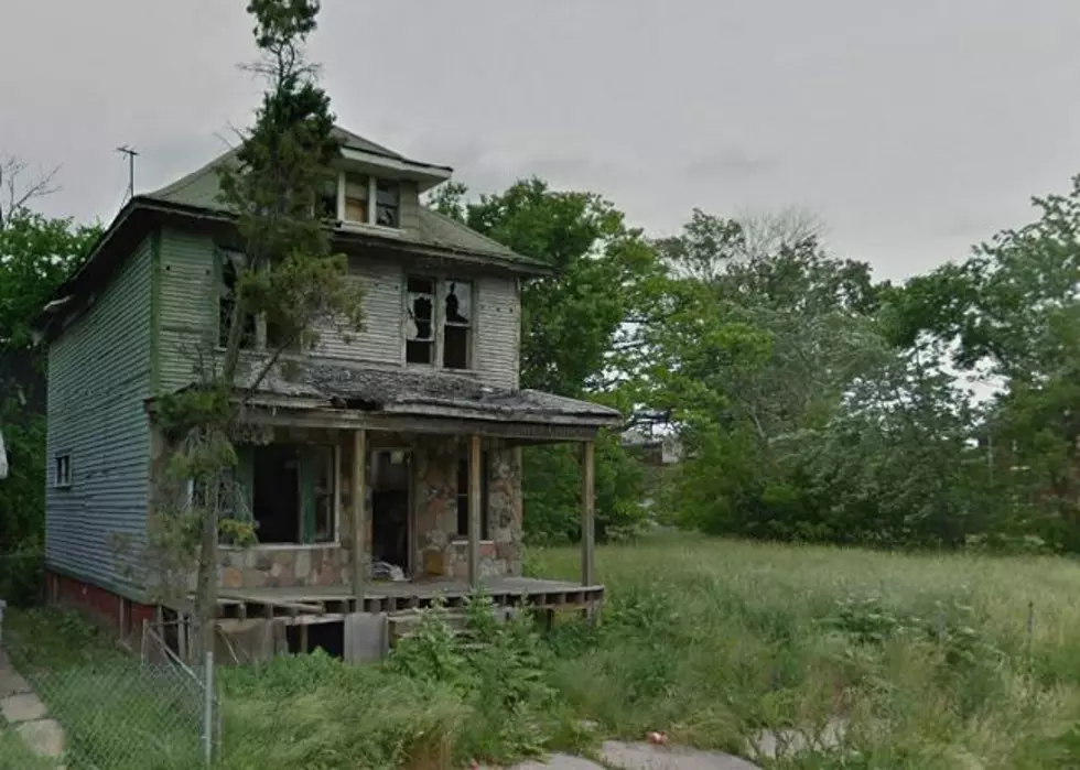 Detroit’s Creepy, Abandoned ‘Ghost Neighborhoods’